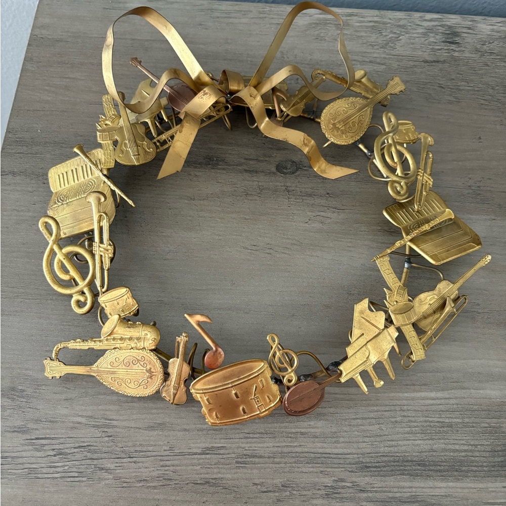 Gold Musical Instrument Wall Decor Wreath